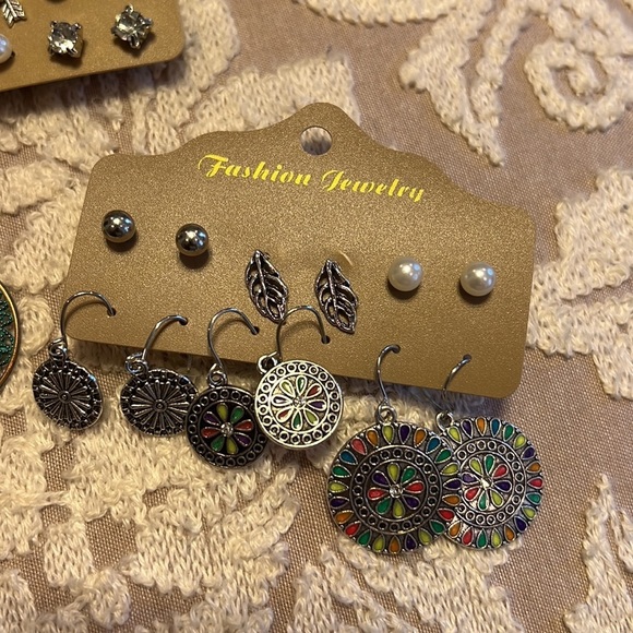 12 Pair of Silver and colorful earrings - Picture 5 of 5